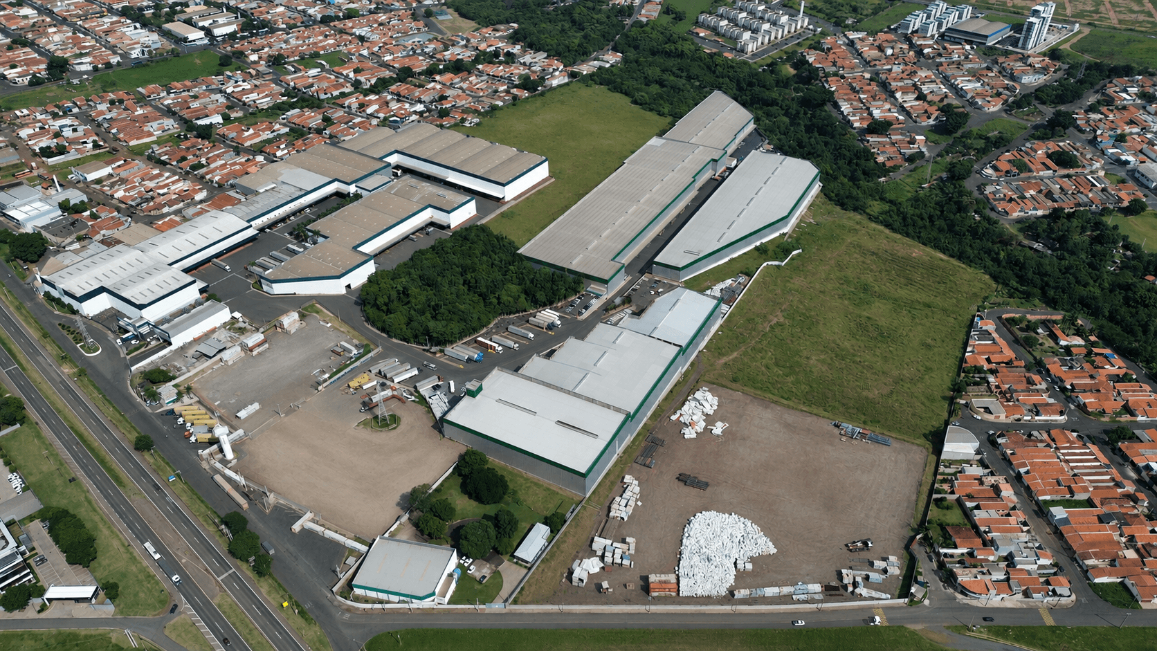Vista aérea do Centro Logístico Mais Armazém em Rio Claro